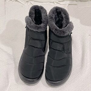 Women's Black Winter Boots